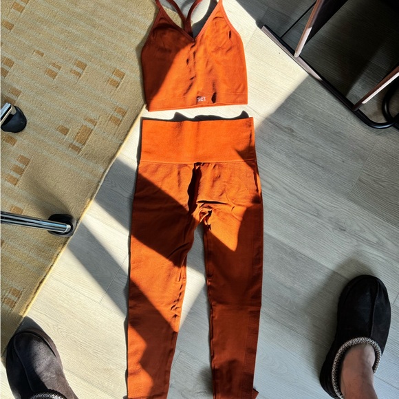 Burnt Orange Set Active Set Sz Small - Picture 3 of 6